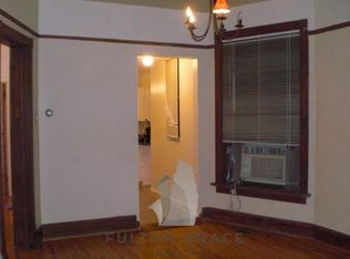 827 W Aldine Ave #1 L, Chicago, IL 60657