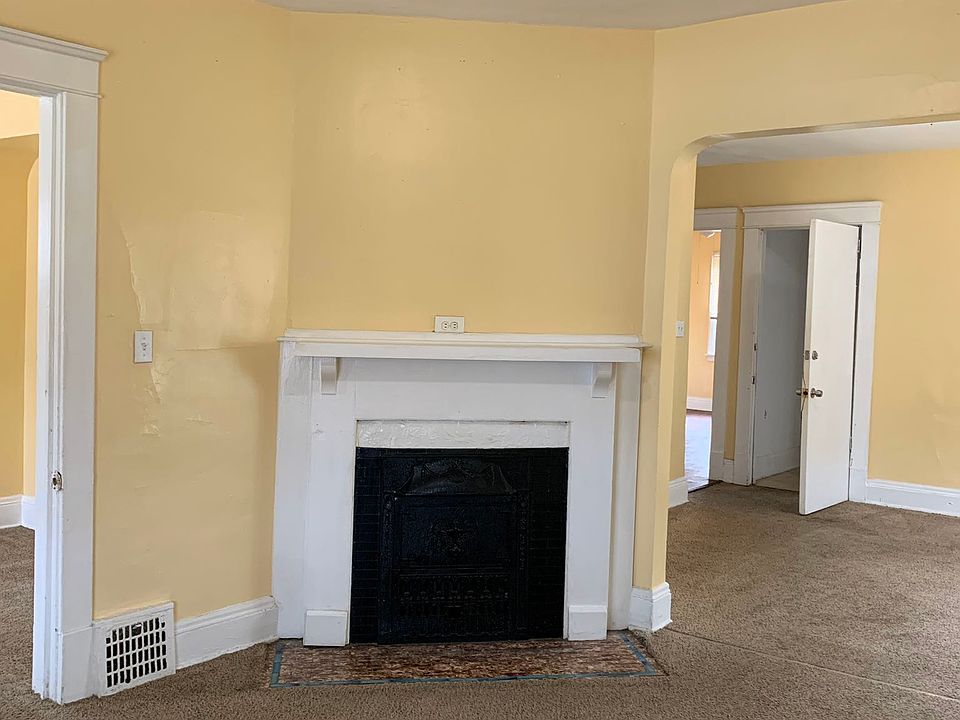 1st image of 10708 Crestwood Ave