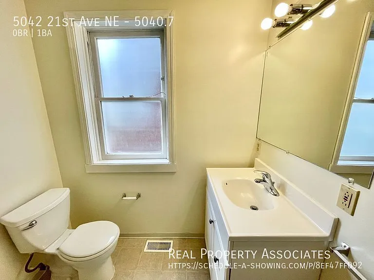 5042 21st Ave NE #5040.7 — Photo 12
