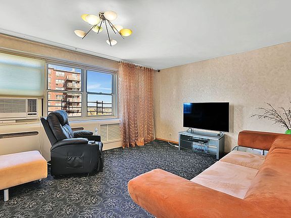 4th image of 2475 W 16th St APT 15H