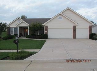 532 Sunshine Brook Dr, Wentzville, MO 63385