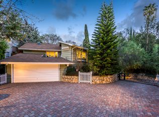 10661 Lindbrook Dr, Los Angeles, CA 90024