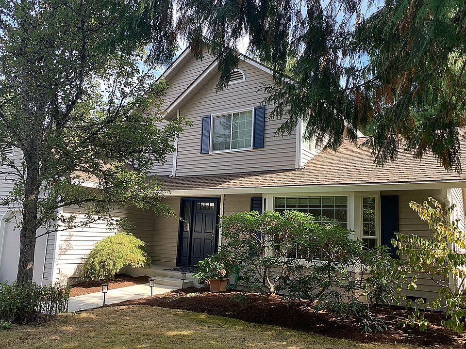 1st image of 600 Jasmine Pl NW