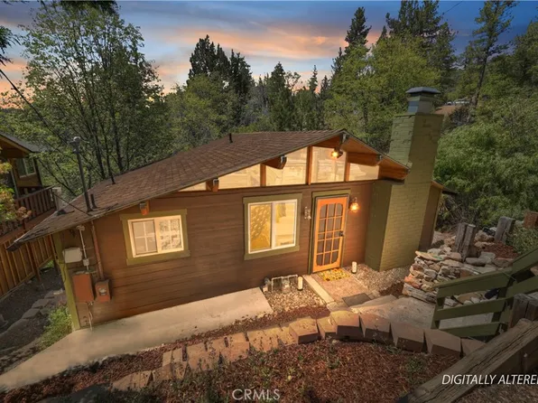 1132 Crags Ln, Fawnskin, CA 92333