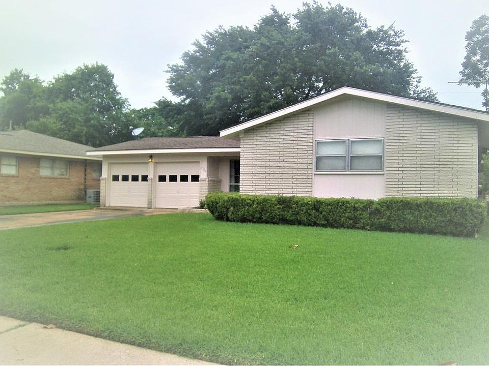 1st image of 3321 Thornwood Dr