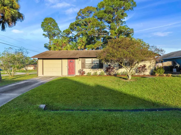2602 SW Cadet Circle, Port St Lucie, FL 34953