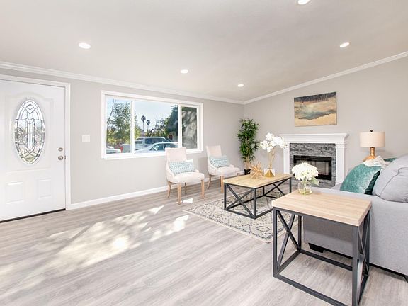 4th image of 10281 Stonehedge Ct