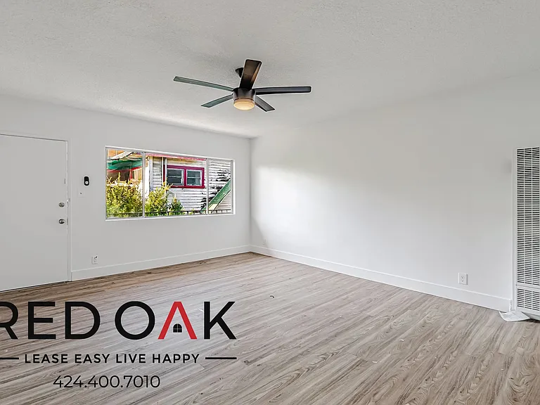 1645 S Saint Andrews Pl #11 — Photo 3