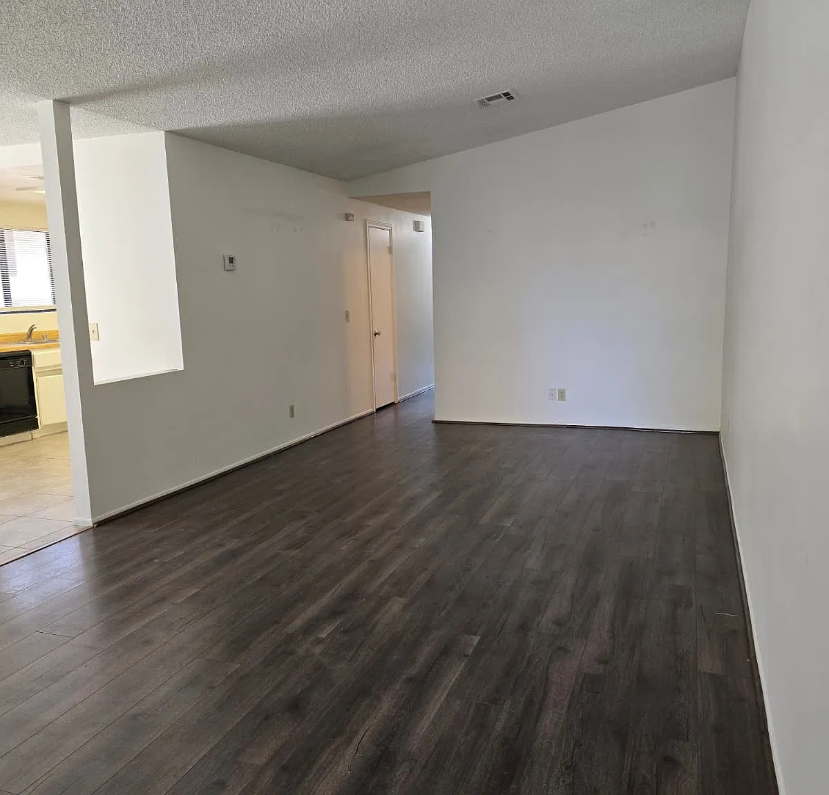 3 bed, 2538 sqft, $2,575 — Photo 4