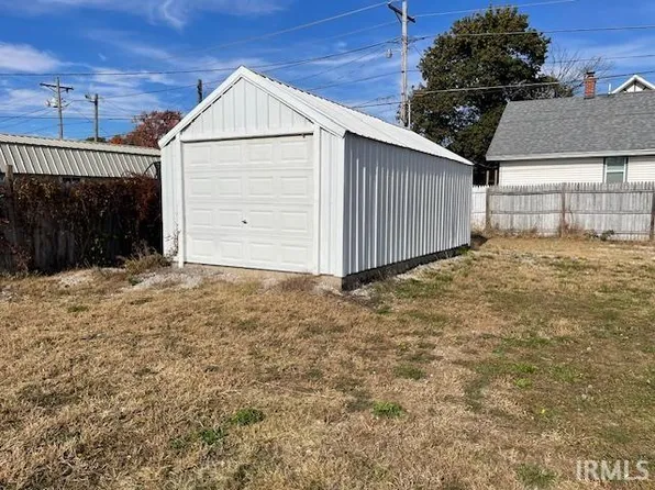 204 W Canal St, Peru, IN 46970