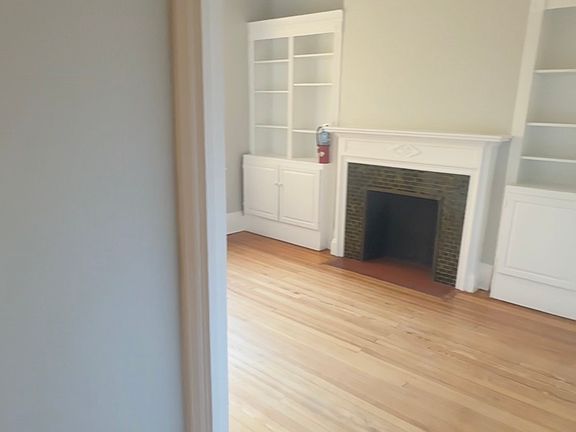 4th image of 2220 20th St NW APT 37
