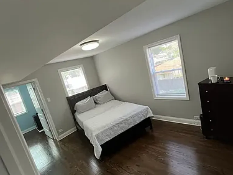 10558 S Calumet Ave #11 — Photo 11