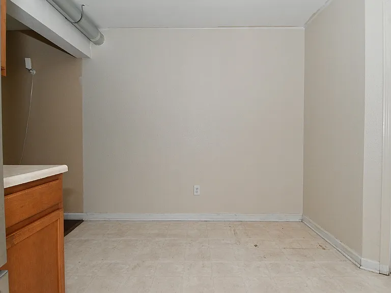 1043 Rentham Ln — Photo 28