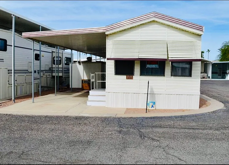 330 E Saguaro Dr #1 — Photo 1