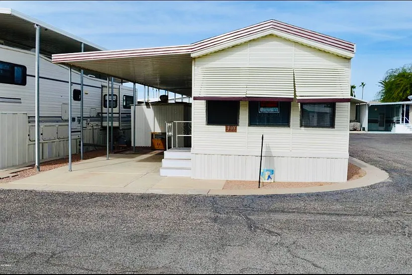330 E Saguaro Dr #1