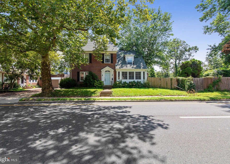 1st image of 419 Sanhican Dr