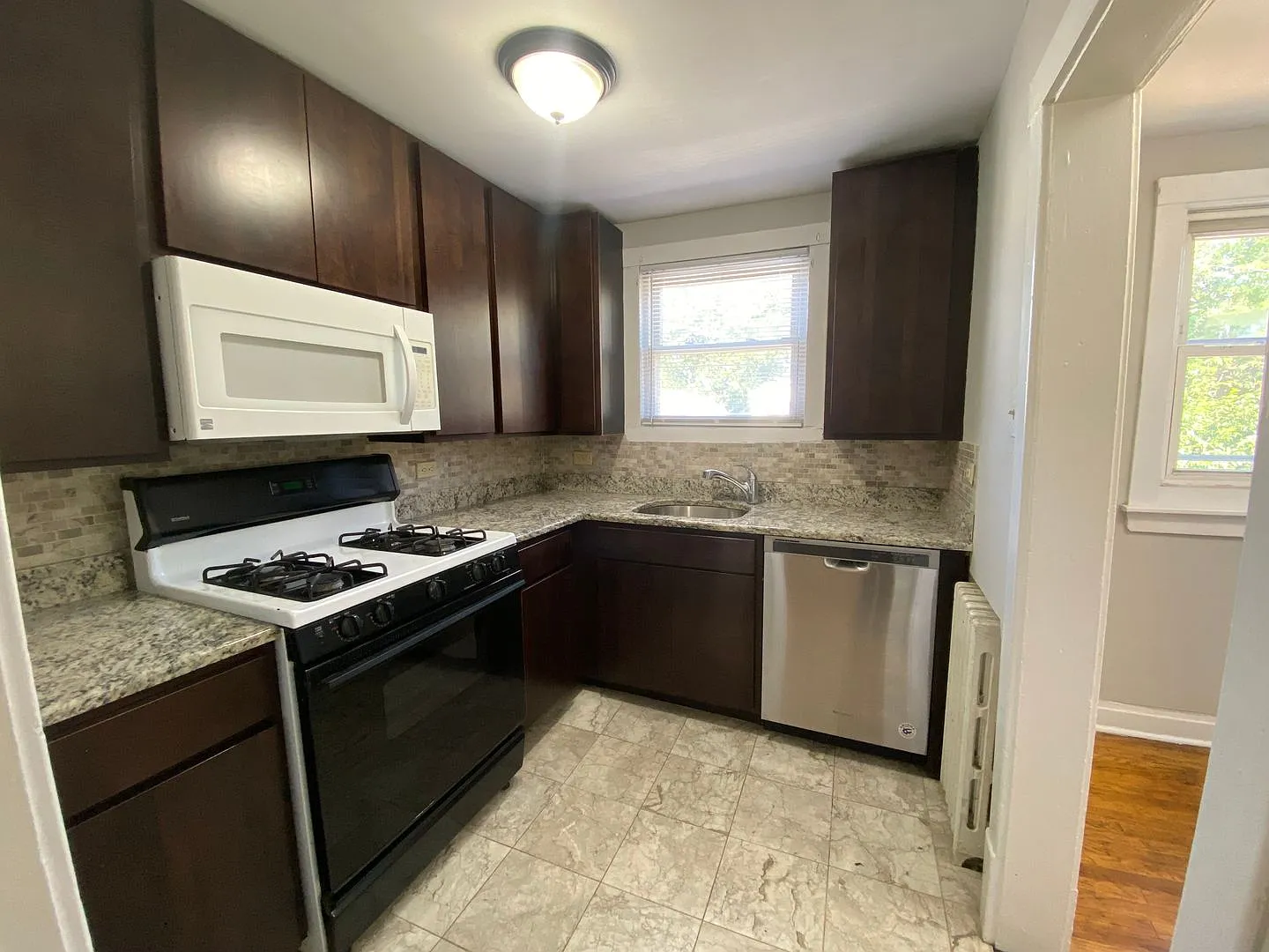 4210 Kilpatrick — Photo 3