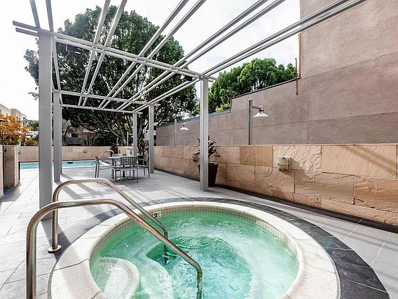 5th image of 277 W Green St Unit 604