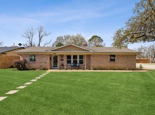 1700 Pamela Ln, Fort Worth, TX 76112