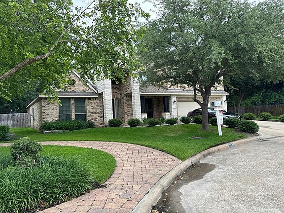 3rd image of 5302 Handbrook Dr