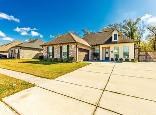 218 Madio Dr, Houma, LA 70364