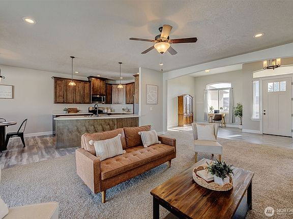 5th image of 415 SW R Street