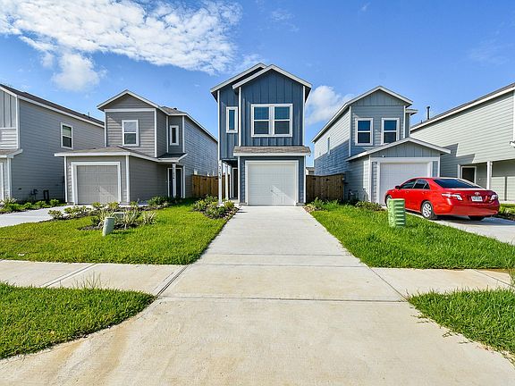 2nd image of 21430 Carosella Dr