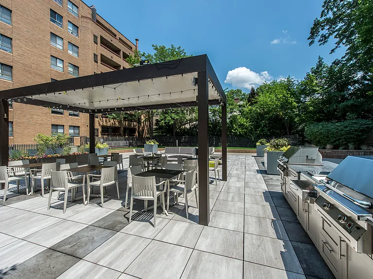 The Residences at 1111 Beacon Street — Photo 10