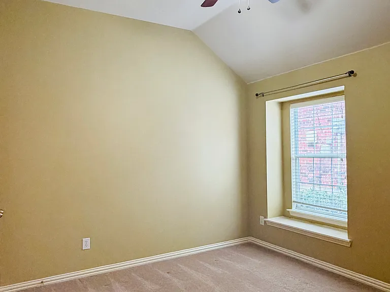 6517 Briar Lake Trl — Photo 15
