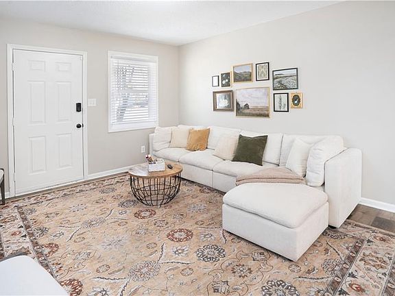 3rd image of 108 Monnell Dr