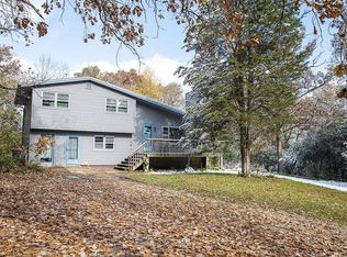 N2493 Kunz Rd, Fort Atkinson, WI 53538