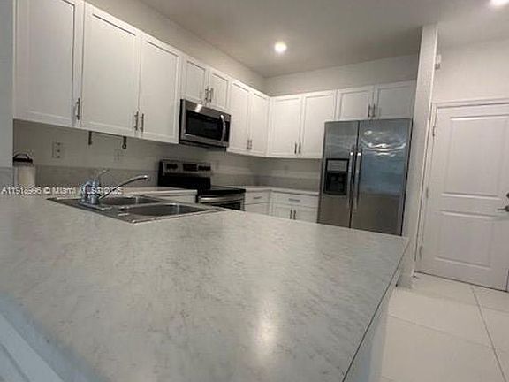 2nd image of 1405 SE 26th Ter #1405