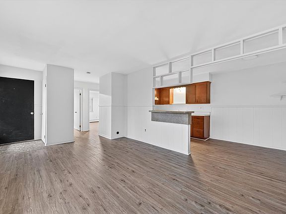 2nd image of 151 E McHattie St APT 6