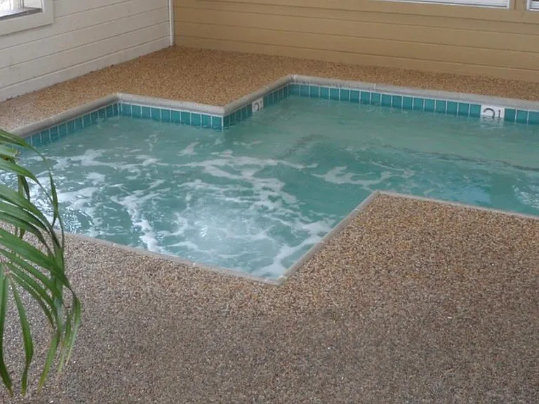 2160 Highpointe Dr #208 — Photo 25