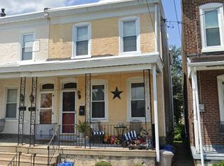 527 Conarroe St, Philadelphia, PA 19128