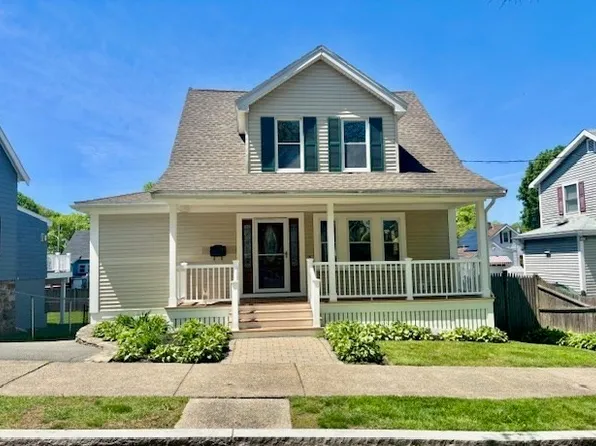 14 Piedmont St, Lynn, MA 01904