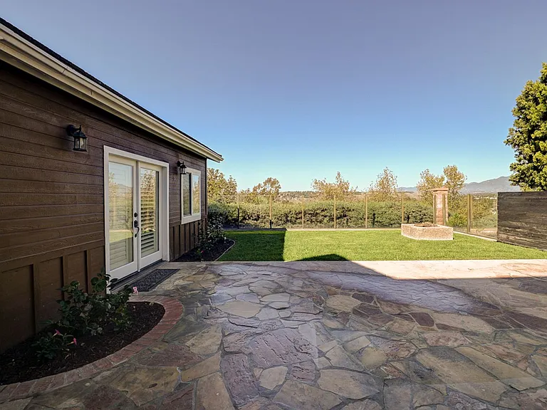 1 Chimney Ln — Photo 11