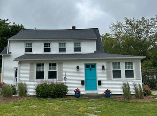 7L Bay Ave, Barrington, RI 02806