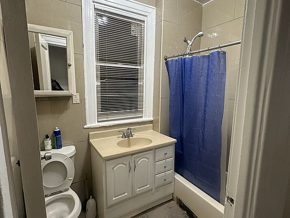 3rd image of 663 E 223rd St Floor 1