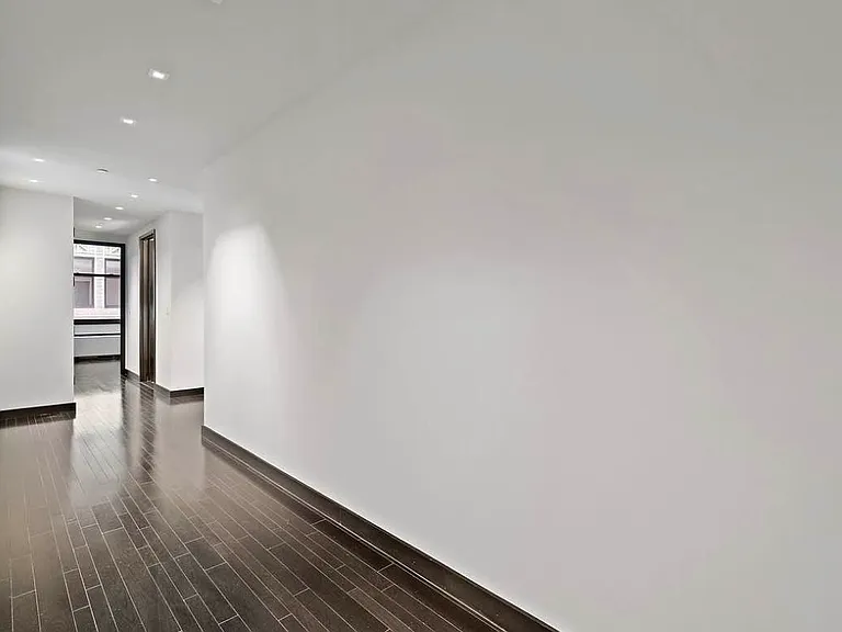 20 Pine St #613 — Photo 15