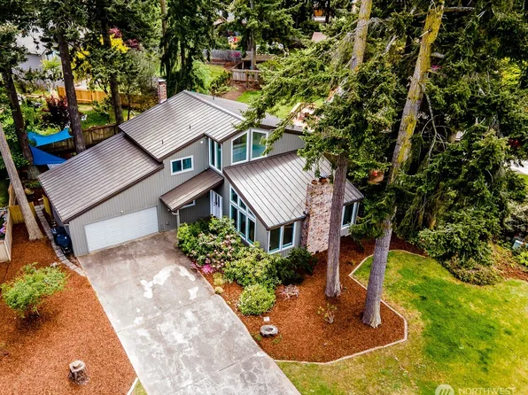 707 Seamount Drive, Port Angeles, WA 98363