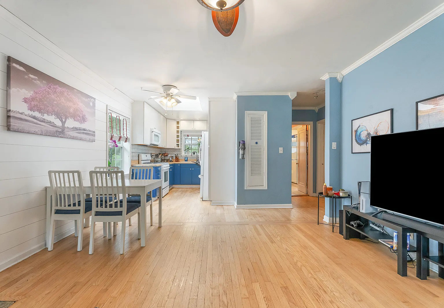 2 bed, 1303 sqft, $2,000 — Photo 4