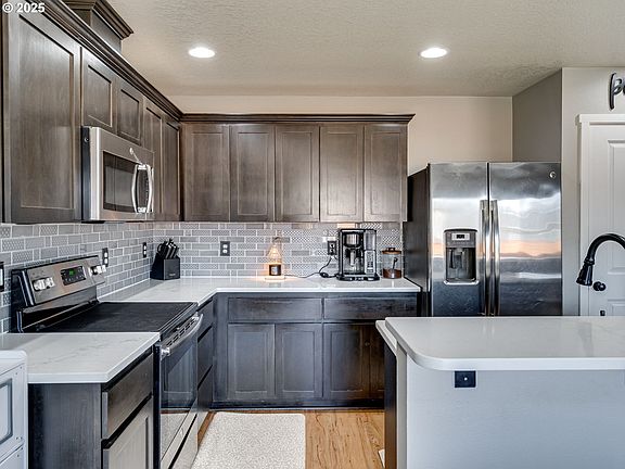 2nd image of 11411 NE 131st Pl