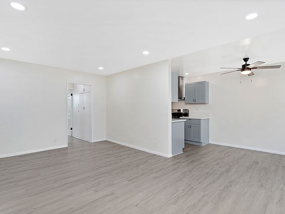 3rd image of 200 N Oxford Ave #5