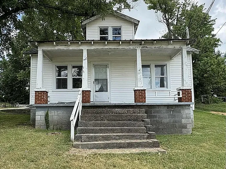 517 W Cherry St — Photo 10
