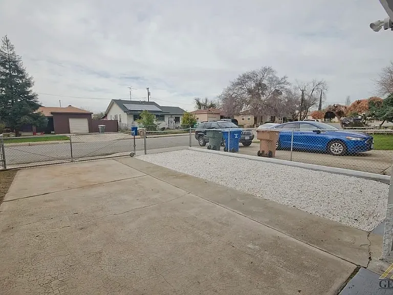 1800 Esther Dr — Photo 4