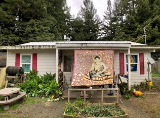 405 Newton Rd, Weott, CA 95571