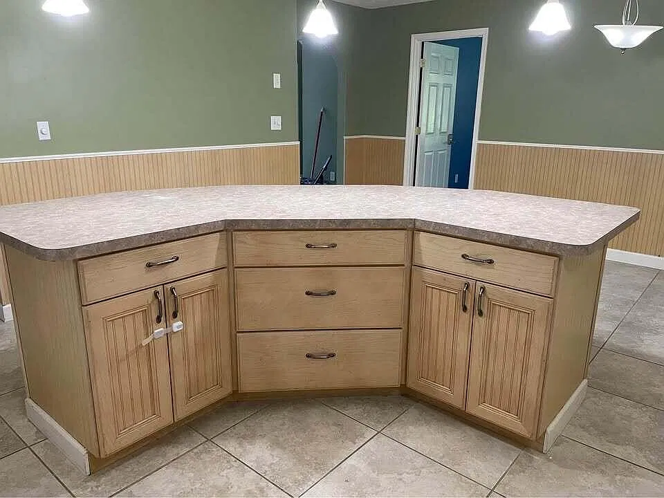 3 bed, 2.0 bath, 1636 sqft, $2,700 — Photo 4