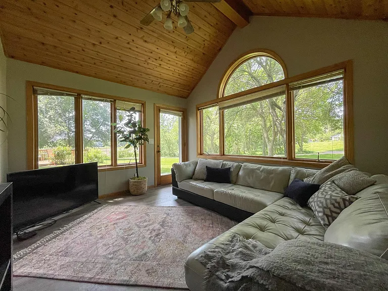 4545 Orchid Cir — Photo 8