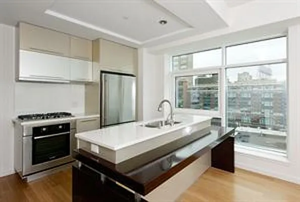 Rented by Douglas Elliman | media 22